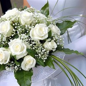 fwthumbwhite-roses.jpg